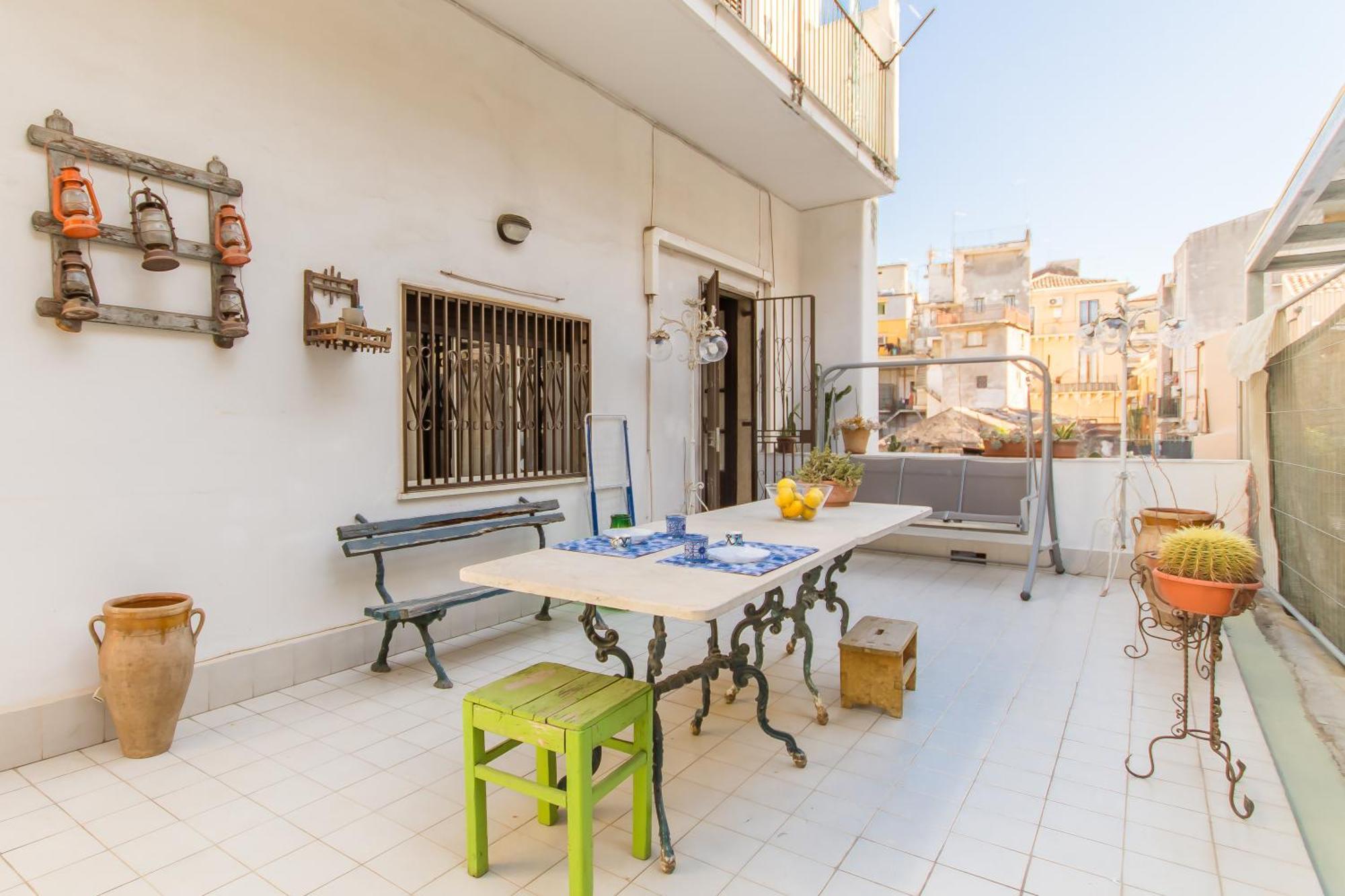 Arte House In The Historical Catania - Happy Rentals エクステリア 写真